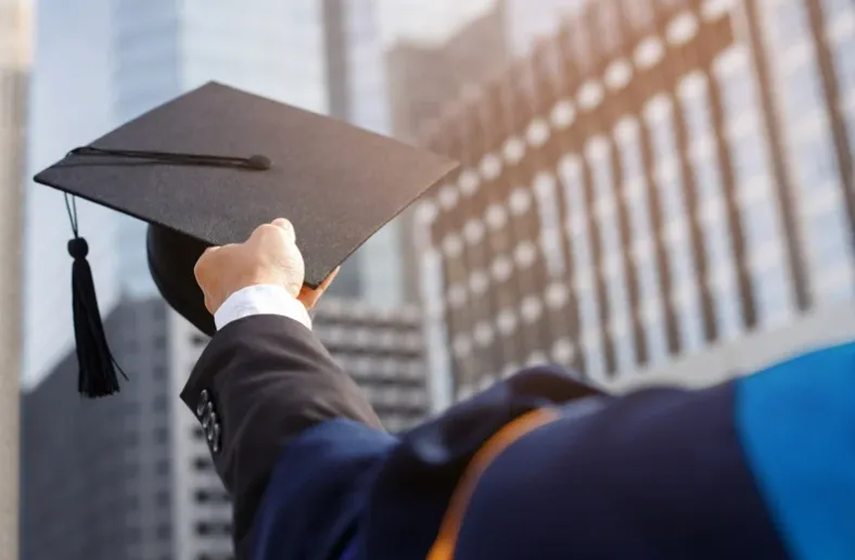 Le Parcours Universitaire en Psychologie : Comparaison entre le Québec et la France