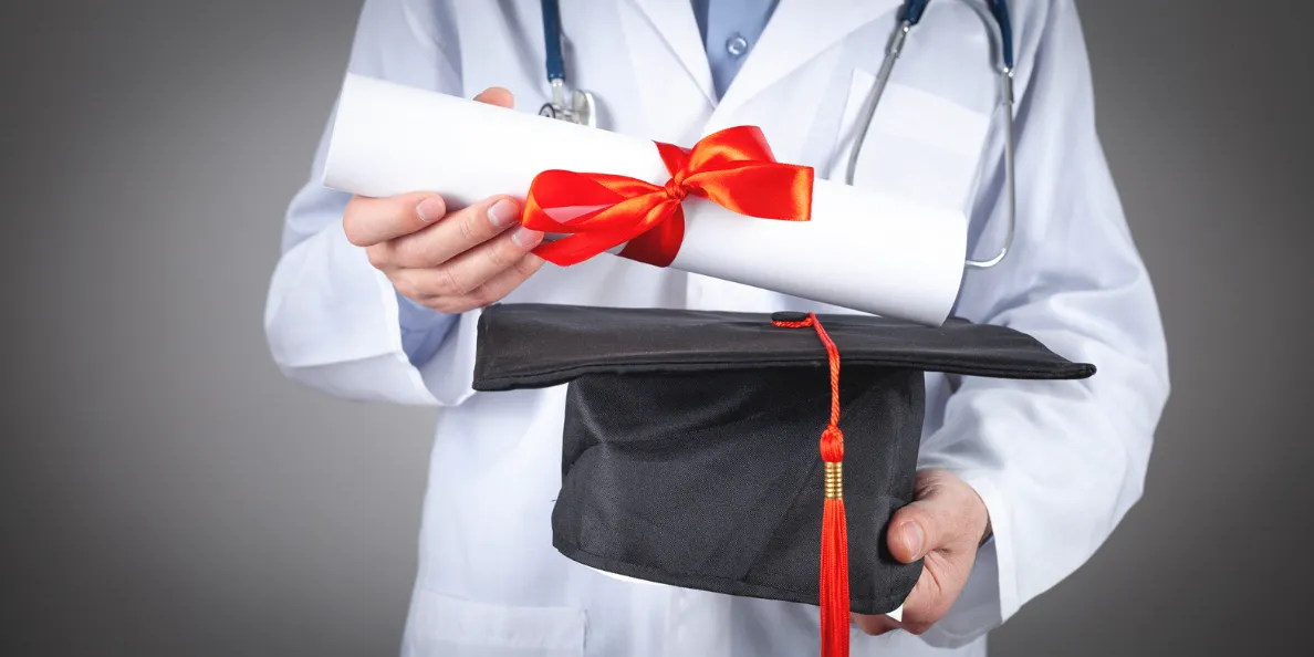 Exercer en tant que médecin étranger au Québec via un Permis Régulier 